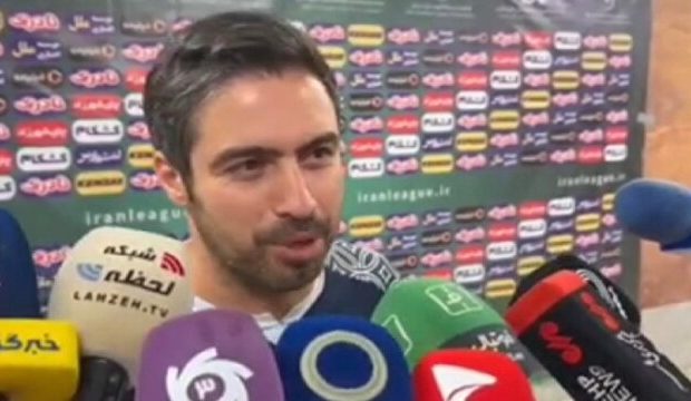 نگاهی به حواشیهای بازی استقلال و ذوبآهن + فیلم نگاهی به حواشیهای بازی استقلال و ذوبآهن + فیلم