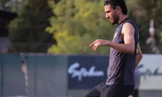 سپاهان در انزلی اخراجی داد سپاهان در انزلی اخراجی داد