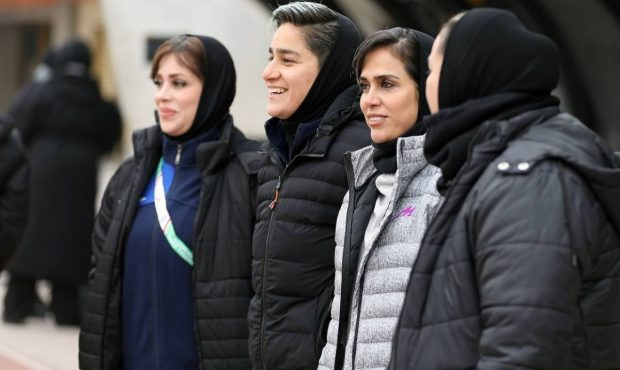 نوری ملوان را میسازد نوری ملوان را میسازد
