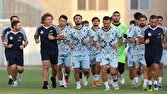 بازیکنان نیمکت نشین استقلال به خط شدند بازیکنان نیمکت نشین استقلال به خط شدند