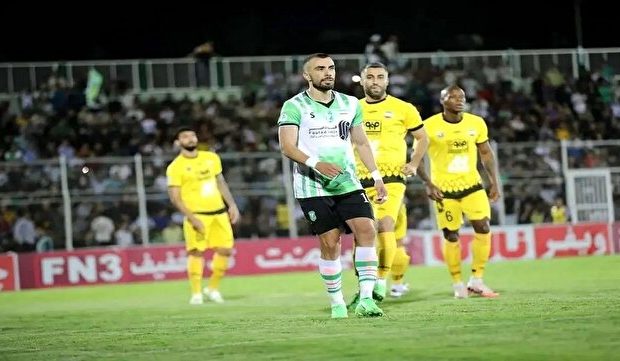 سپاهان- خیبر خرم آباد؛ دوئل محرم نویدکیا و سید مهدی رحمتی در نقش جهان