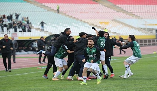 سپاهان ۱ – ۳ خیبر/ صعود رویایی شاگردان رحمتی در طولانی‌ترین شب سال