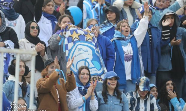 سورپرایز برای بانوان هوادار استقلال/ بلیت بازی با ملوان با تخفیف ۹۰درصدی! +عکس سورپرایز برای بانوان هوادار استقلال/ بلیت بازی با ملوان با تخفیف ۹۰درصدی! +عکس