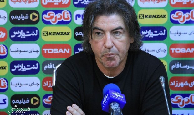 ۴ بازیکن استقلال خط خوردند!/ ۲ بازیکن همچنان در لیست سیاه ساپینتو +عکس