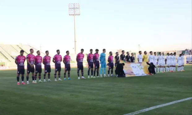 ملوان نیمهشب میرسد، بازی ۲ ساعت عقب افتاد ملوان نیمهشب میرسد، بازی ۲ ساعت عقب افتاد