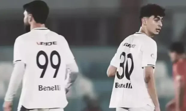 جادوی پسر ۱۶ ساله در انزلی جادوی پسر ۱۶ ساله در انزلی