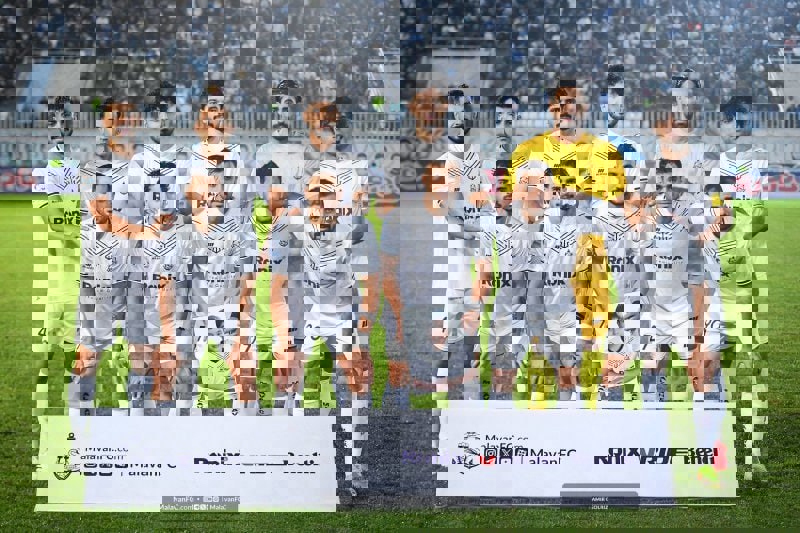 هیچ مدعی قهرمانی ، حریف ملوان نشد 2 2328763