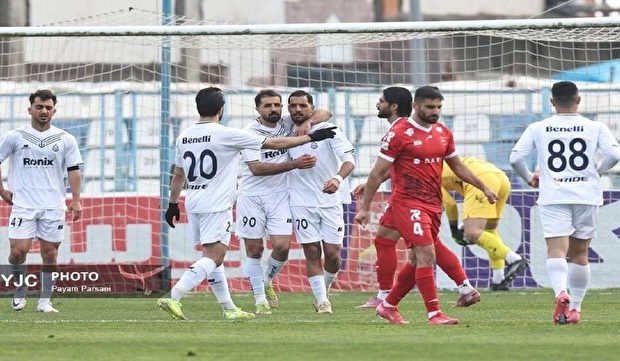 دست رد اوسمار به صدر/ ملوان ۱ – ۰ پرسپولیس