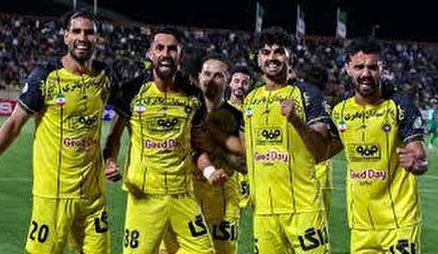 سپاهان ۲ – ۱ الاهلی/ گزارش زنده بازی