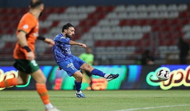 مس رفسنجان ۰ – ۱ استقلال/ آبی‌پوشان صدرنشین شدند