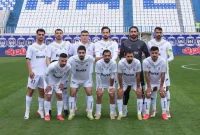 ۱۱ بازیکن ملوان در تقابل با تراکتور